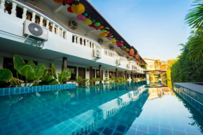 Отель Pai Residence Chiangmai Gate  Чанг Фуак 
